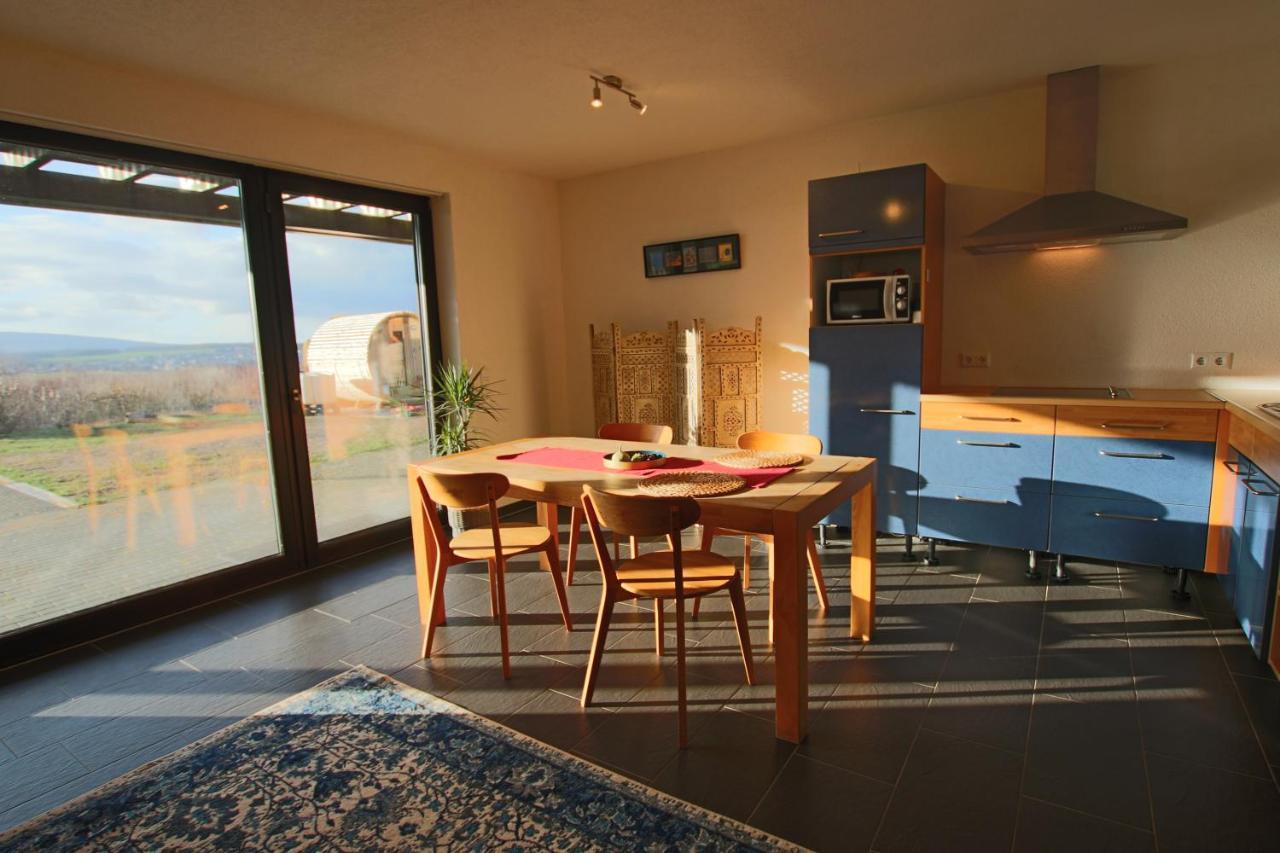 Hunsrueck Valley View Apartment With Cedar Sauna Bruschied Екстер'єр фото