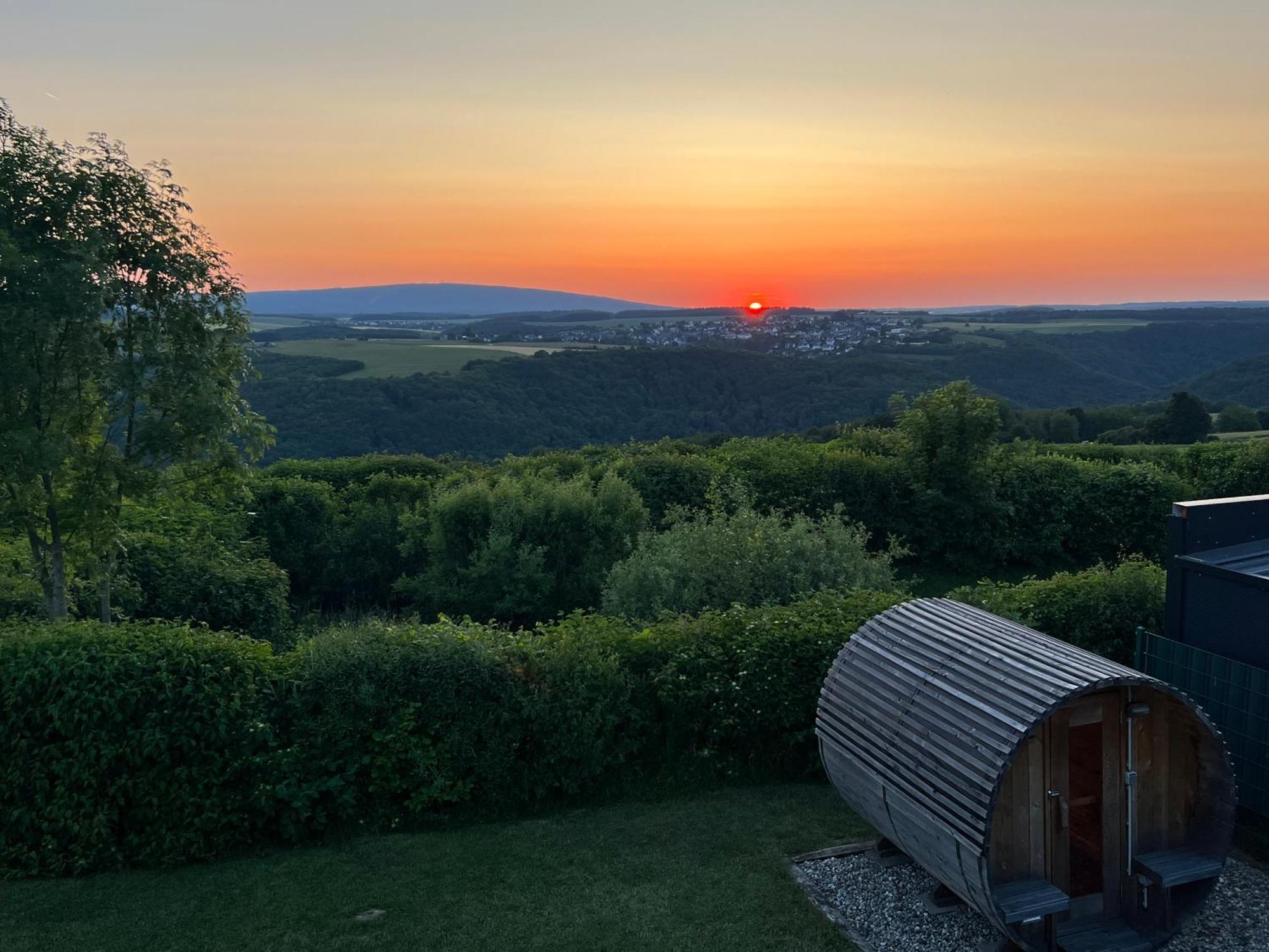 Hunsrueck Valley View Apartment With Cedar Sauna Bruschied Екстер'єр фото